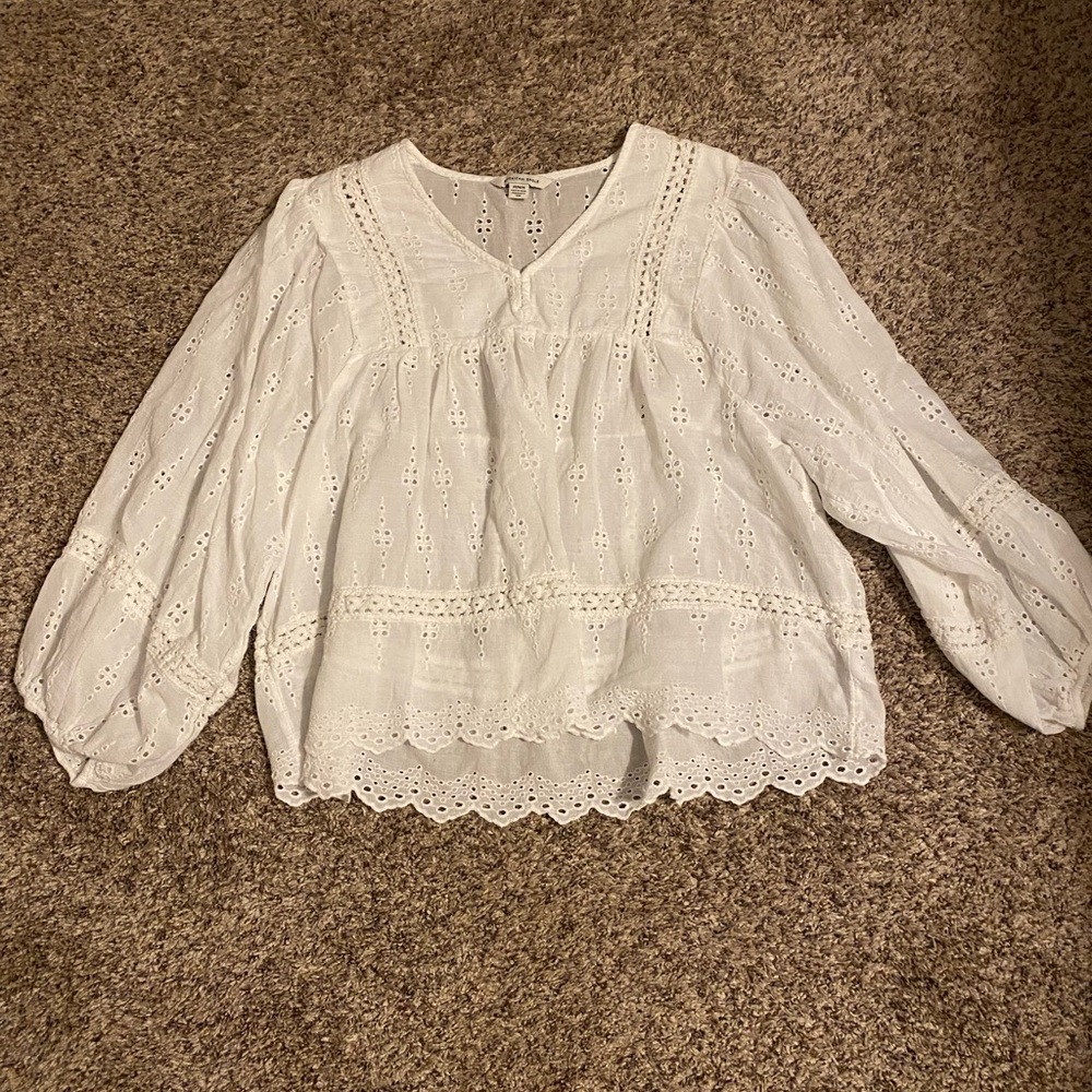 American Eagle Outfitters White 3/4 Sleeve Eyelet Top
